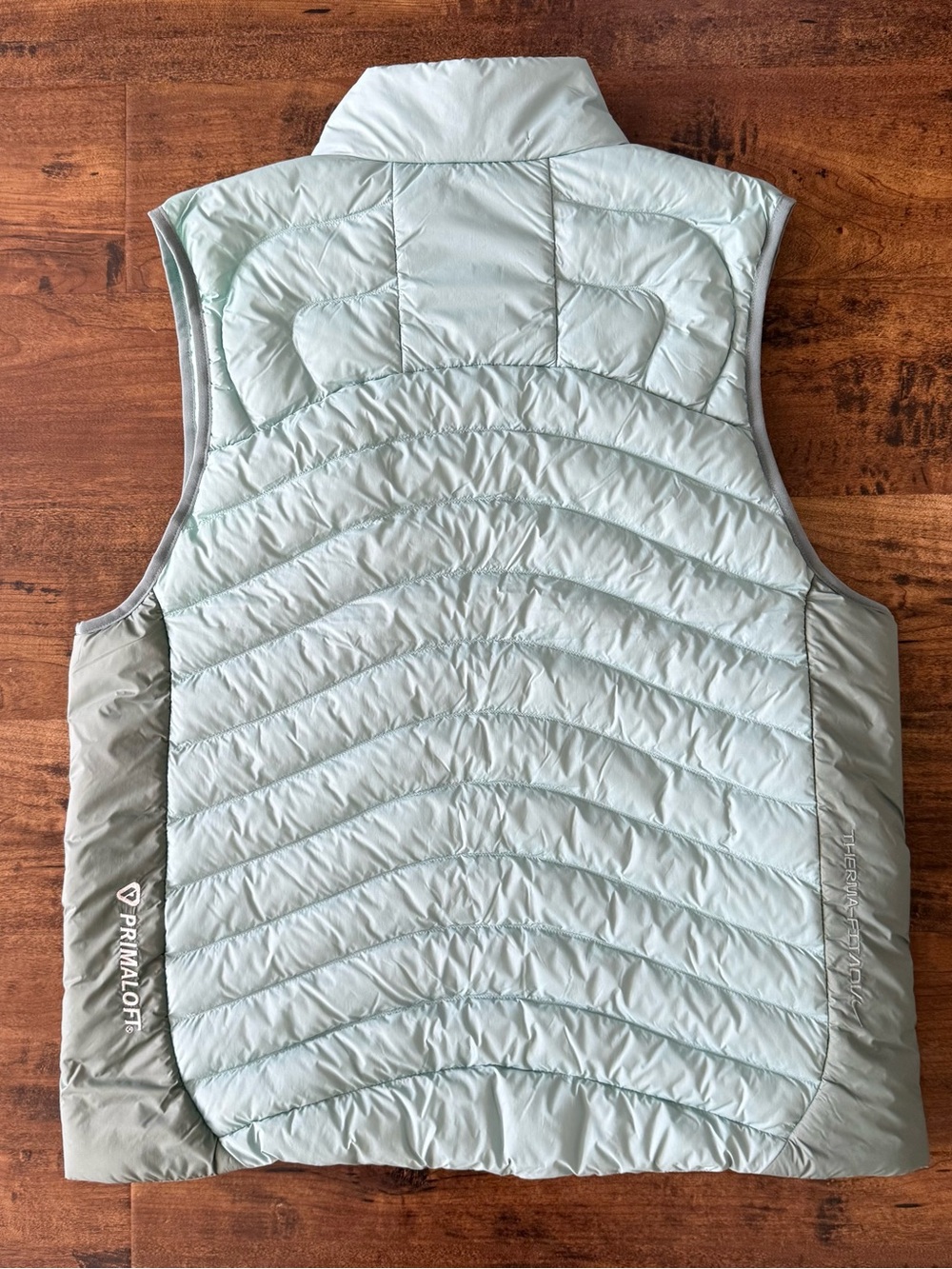 Nike ACG Men's Mint & Olive Quilted Packable Vest - Picture 7 of 10